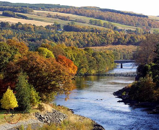 River Tummel Pitlochry 9P56D-007.JPG